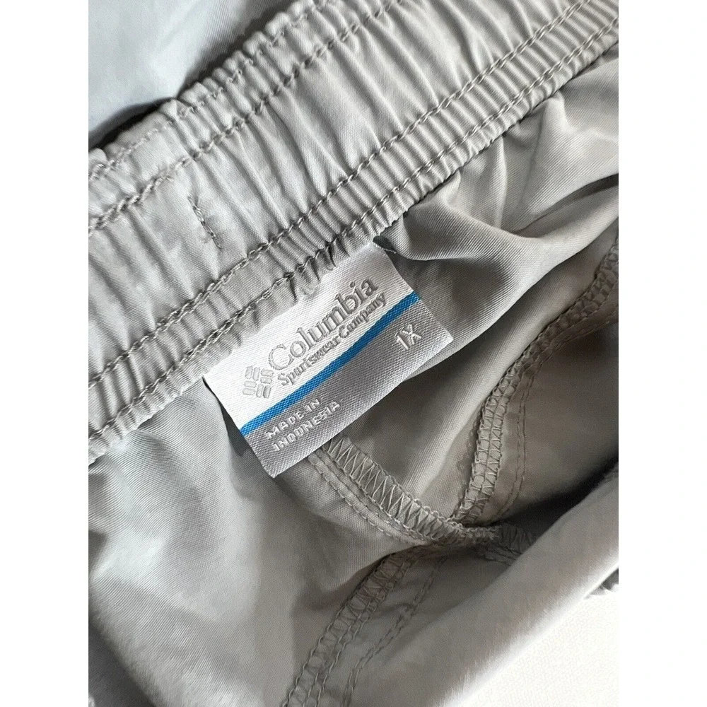 NEW Columbia Mens Shorts 1X Gray Chino Hiking Walking Casual Comfort Performance